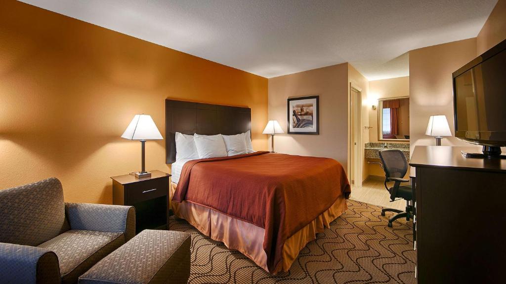 Best Western Lake Conroe Inn image