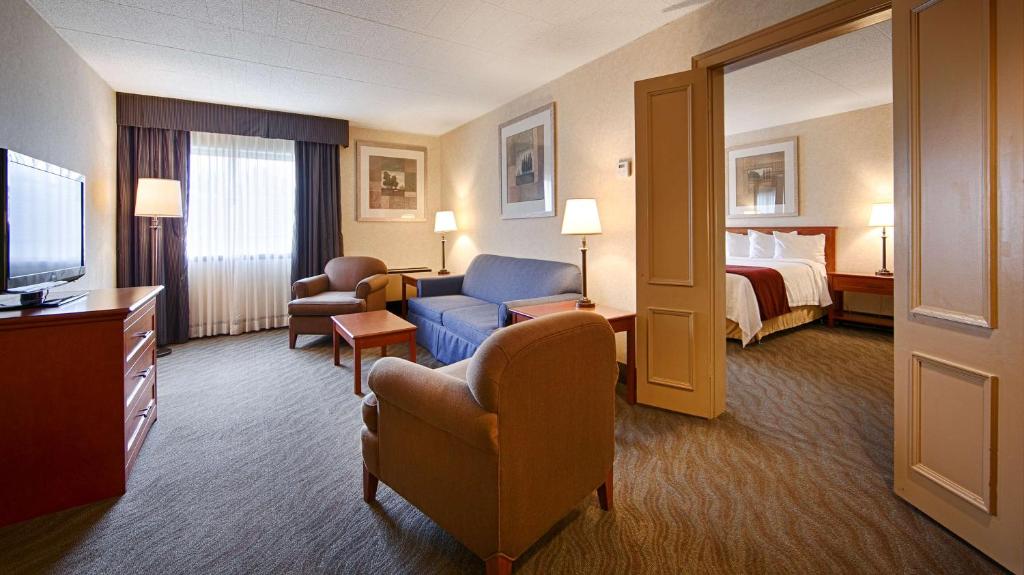 Best Western North Bay Hotel & Conference Centre photo 4