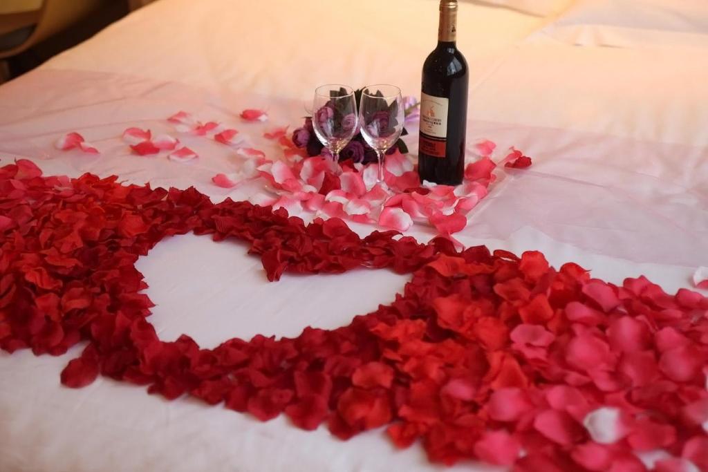 Двухместный (U Plus Romantic Double Room), IU Hotel Shangrila Bus Station Songzanlin Temple