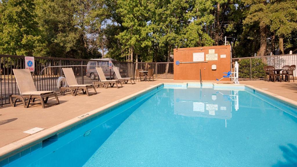 Best Western Plus Richmond photo 3