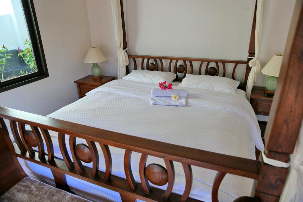 Naiharn Beach Villa photo 4