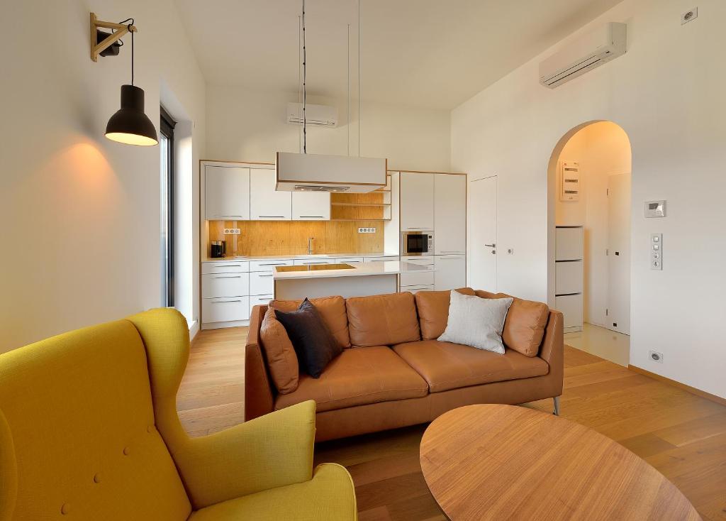 Апартаменты (Апартаменты в пентхаусе с видом на город), Charming&Cozy-Ambiente Apartments