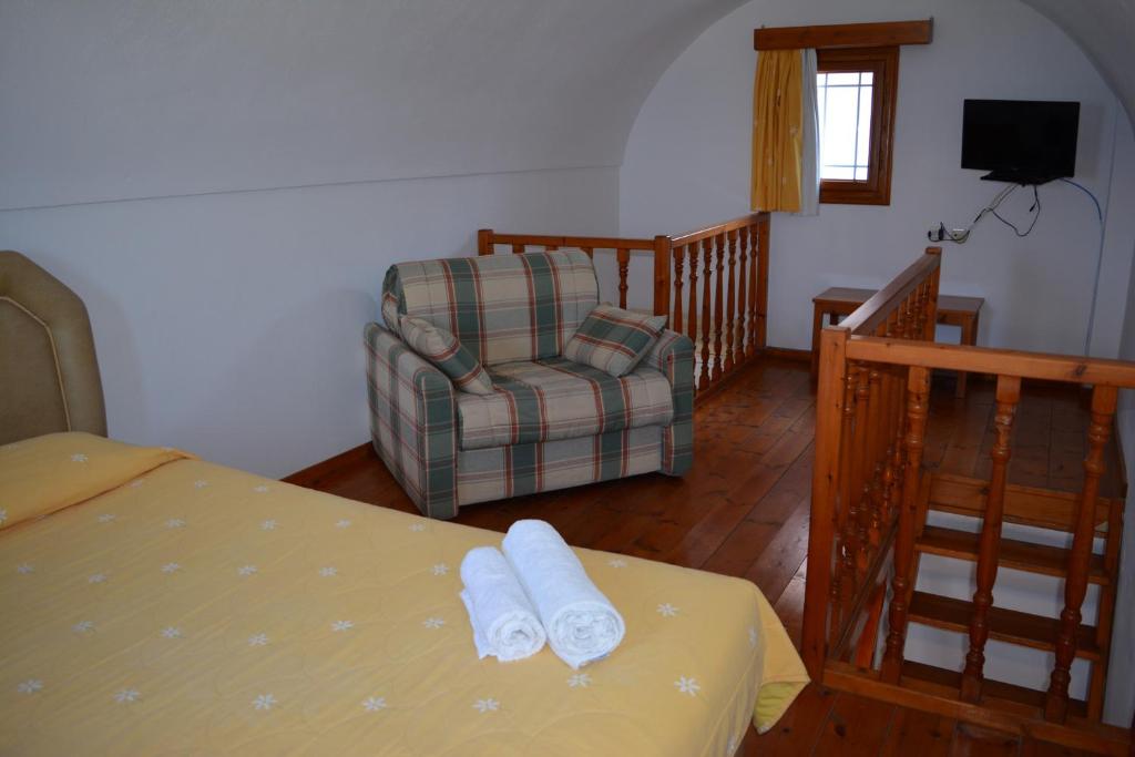 Четырехместный (Мезонет), Anemomilos Suites