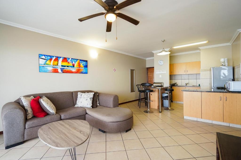 Beachfront Apartments @ Amanzimtoti photo 4