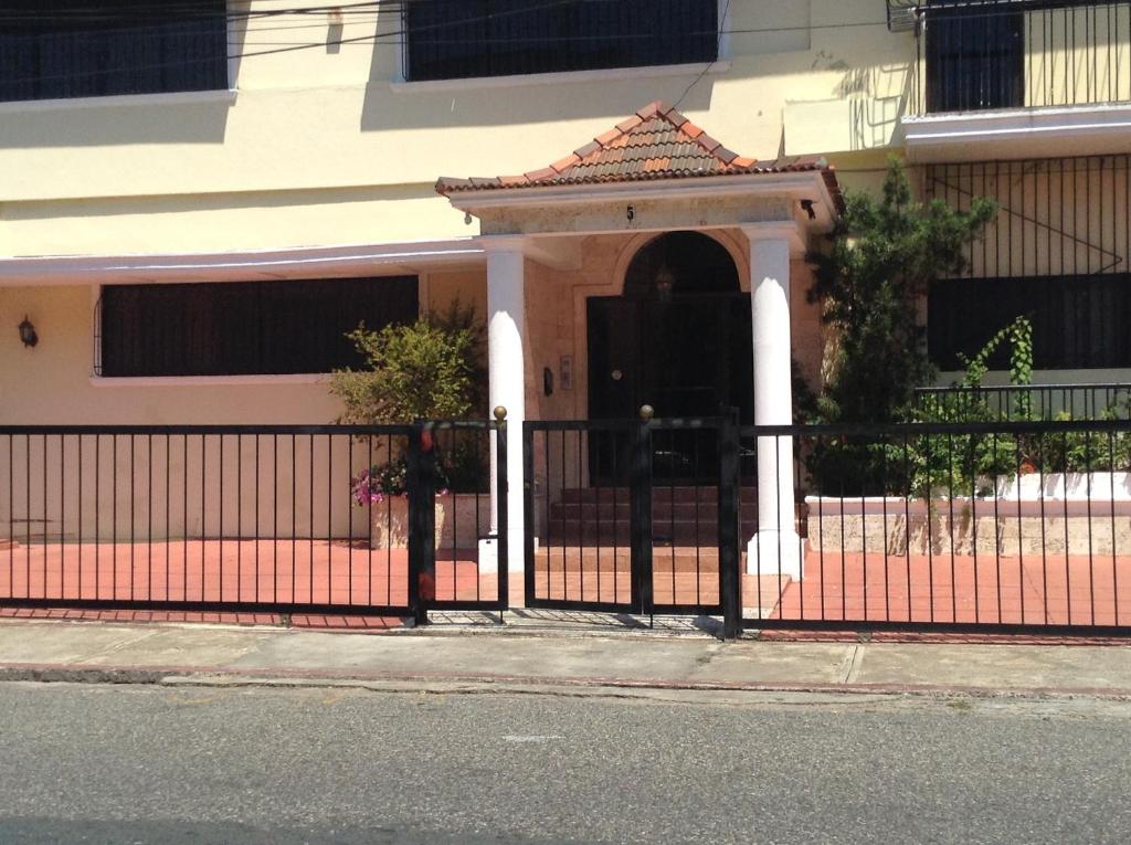 Odonel Gomez Suite photo 1