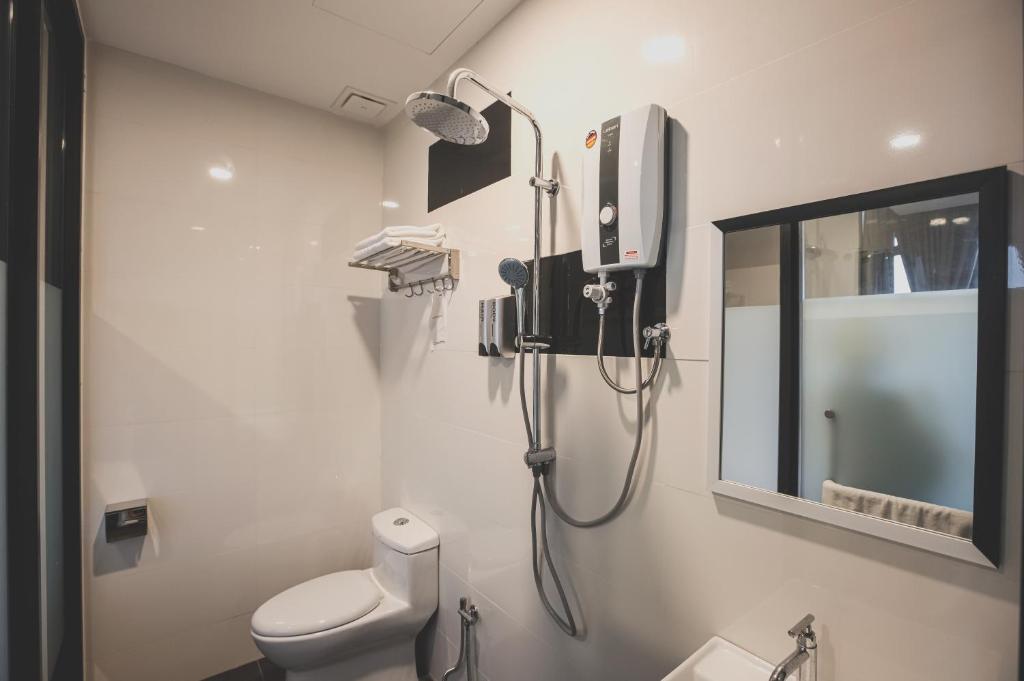 V3 Hotel & Residence Seri Alam photo 4