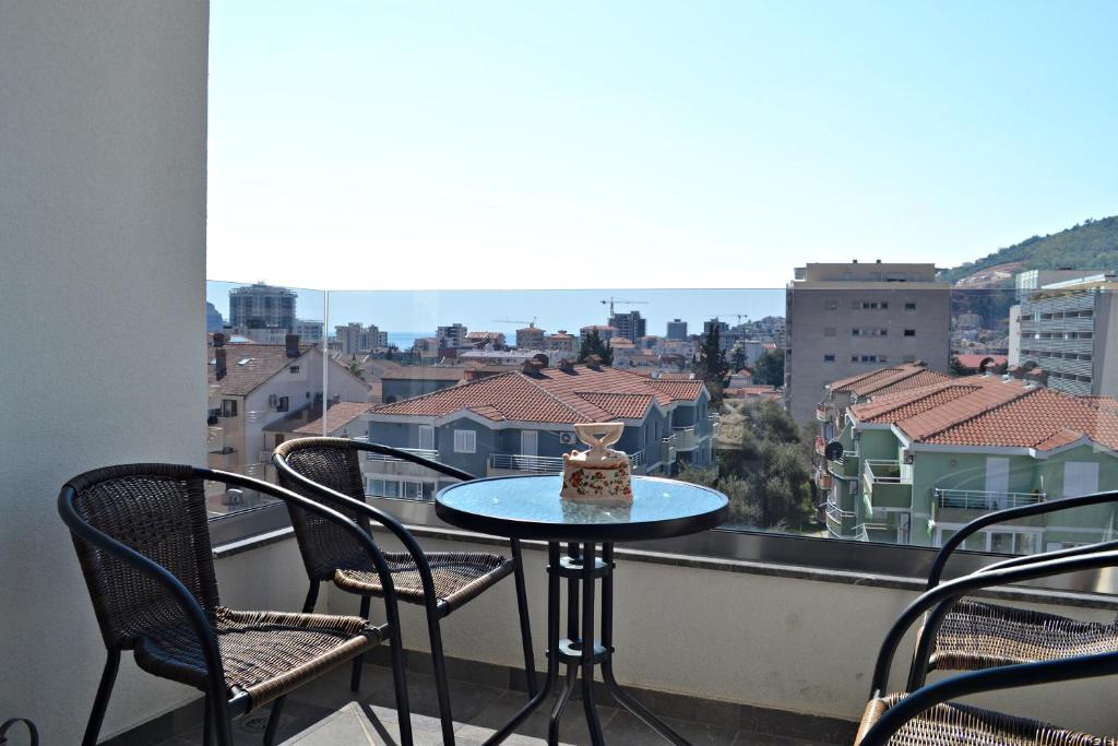 Апартаменты (Апартаменты с 2 спальнями), Apartment Twister 18 Budva