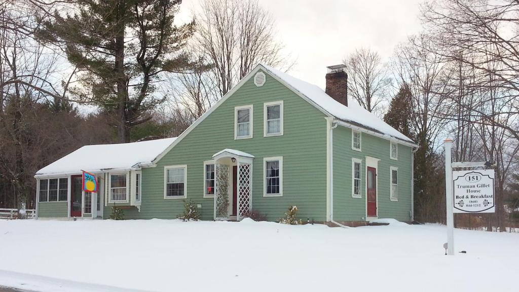 Truman Gillet House Bed & Breakfast image