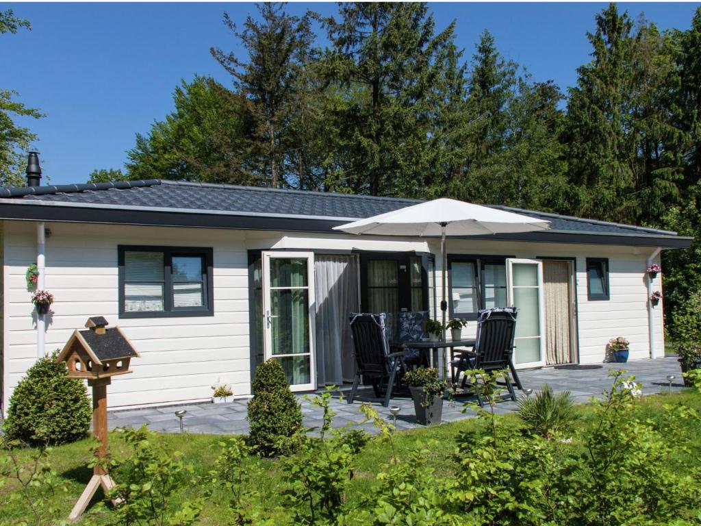 Tidy chalet with dishwasher, surrounded by forest photo 1