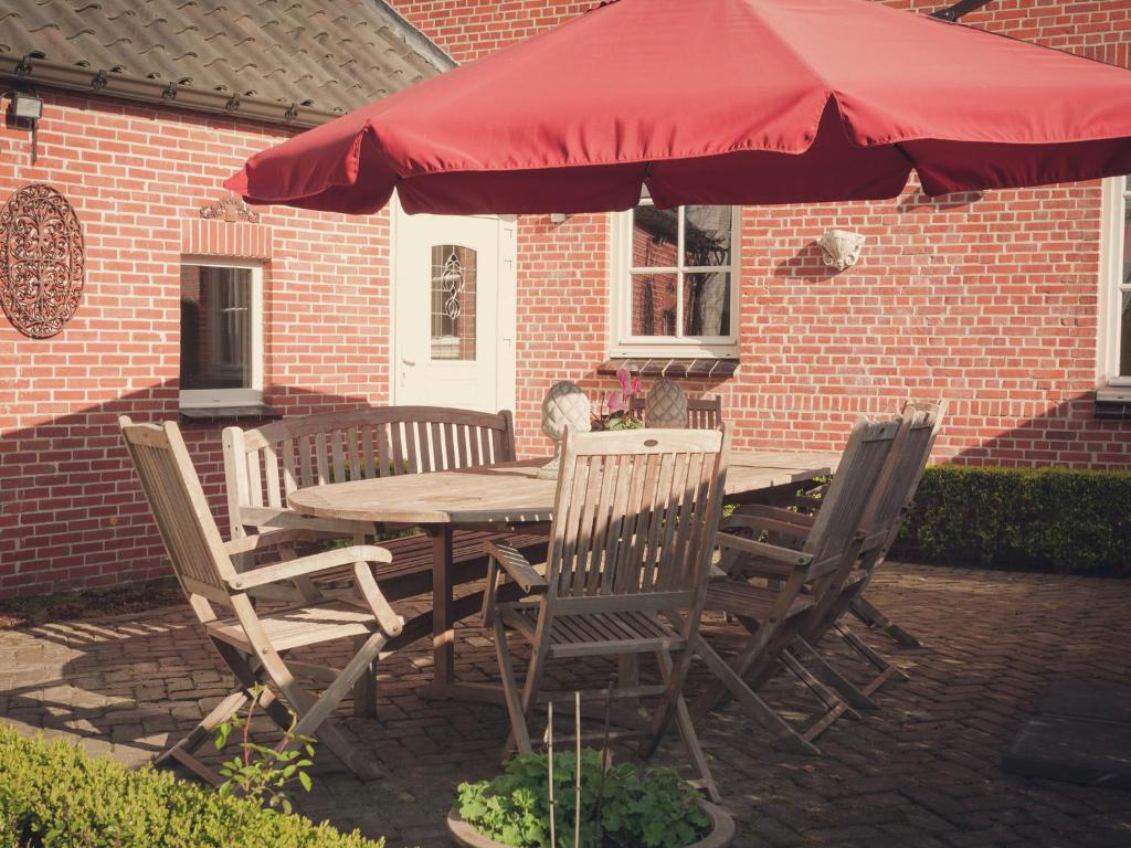Spacious Villa in Neerpelt near Welvaart Marina photo 4