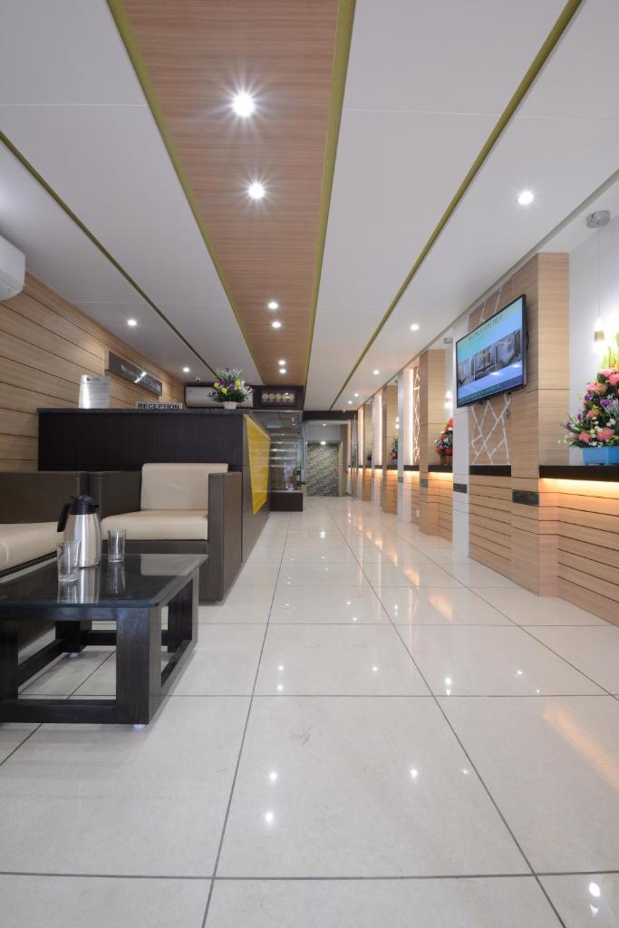 Hotel One Up photo 2