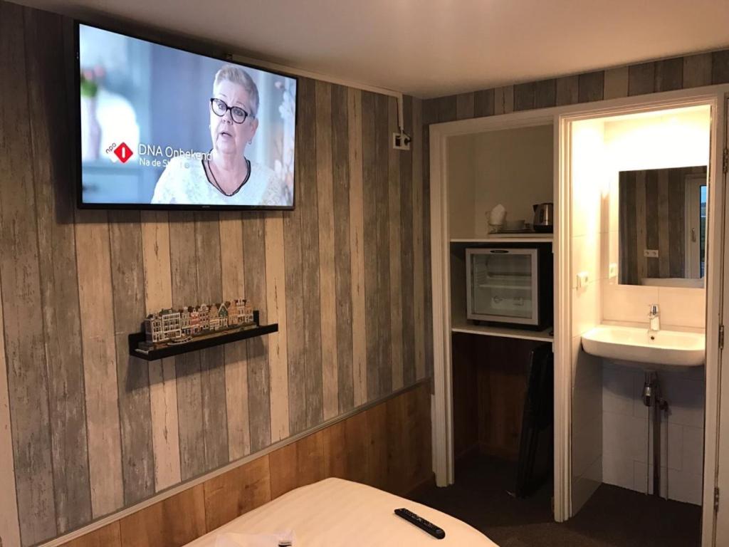 Двухместный (Двухместный номер с 2 отдельными кроватями и общей ванной комнатой), Budget Hotel De Witte Hoeck Amsterdam Wormerveer