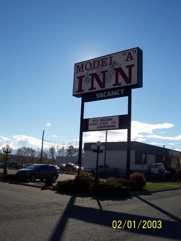 Model A Inn photo 2