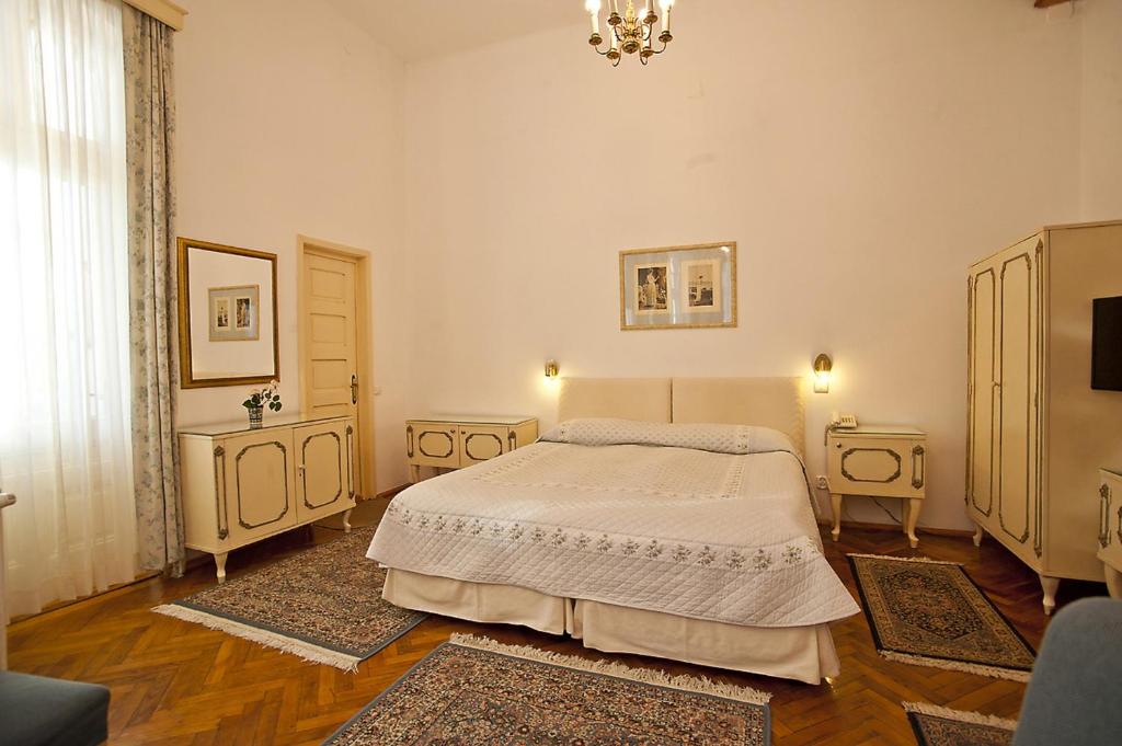 Двухместный (Улучшенный двухместный номер с 1 кроватью), Vila Camelia