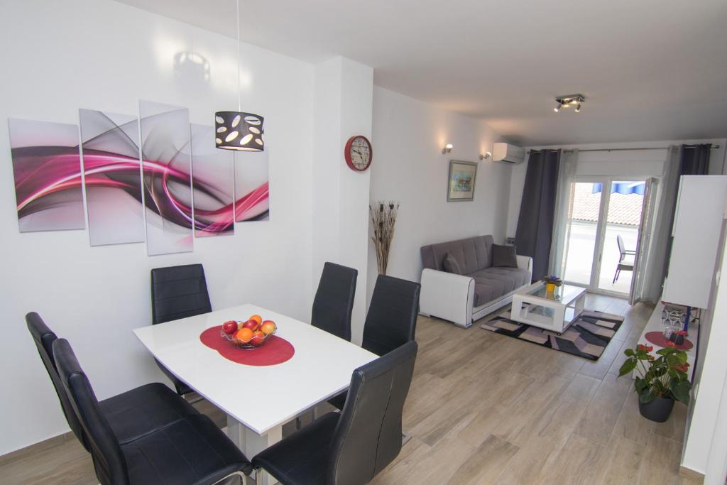 Apartment Neda photo 2