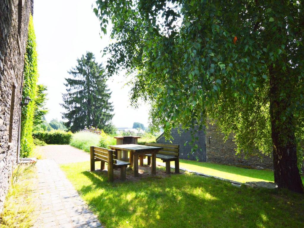 Wonderful Holiday Home in Noirefontaine with Terrace Garden photo 4