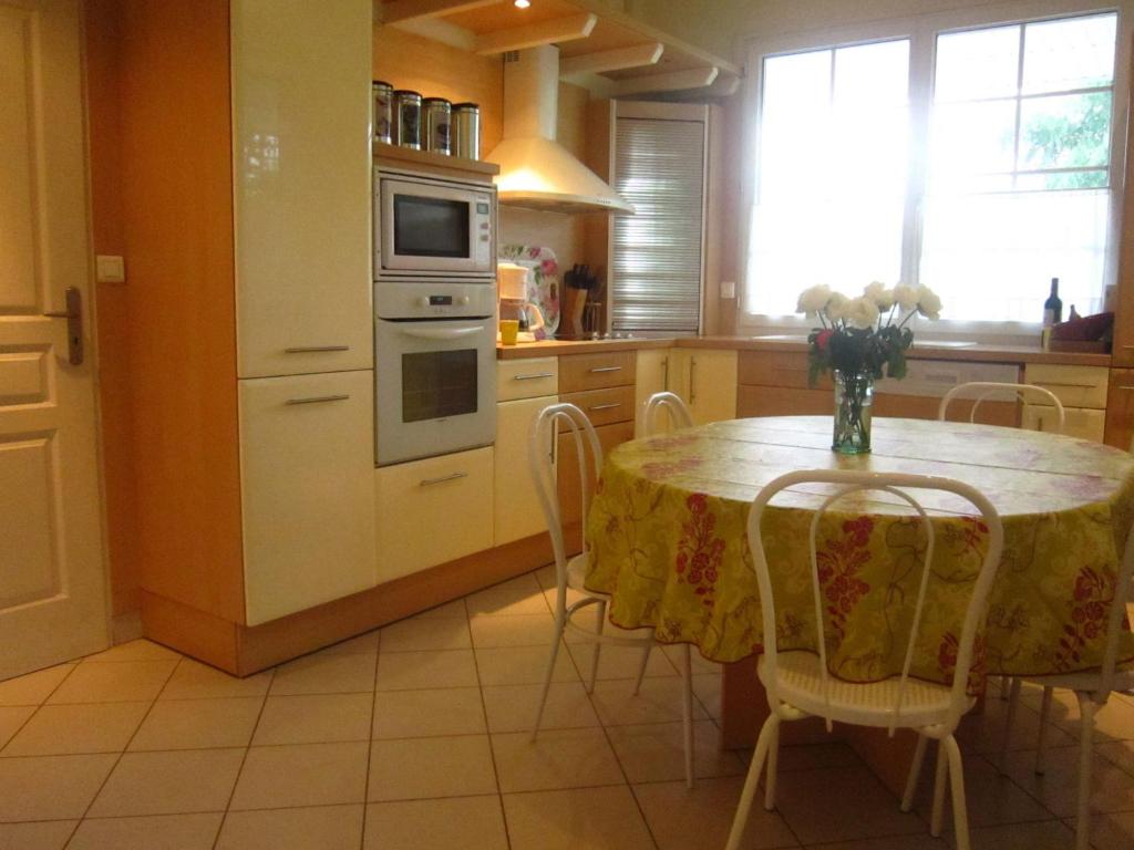 Superb holiday home in Escalles near the sea photo 2