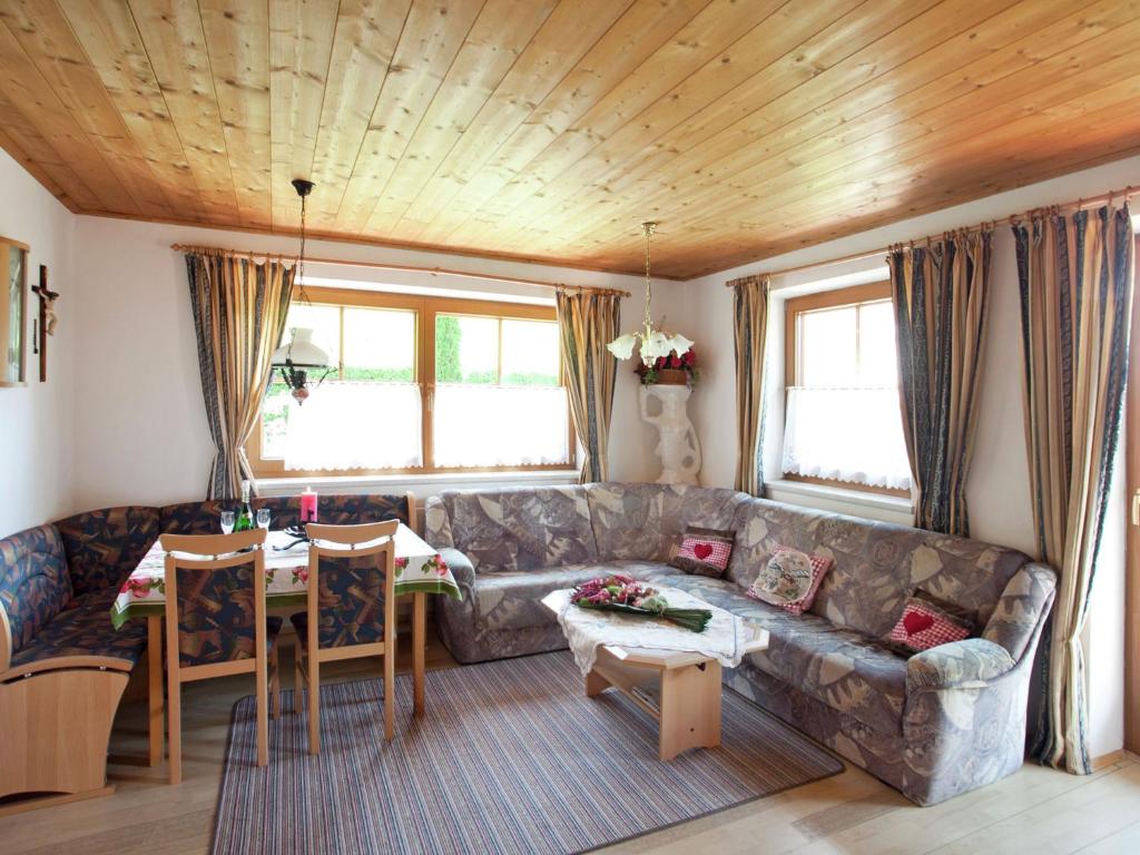 Beautiful Apartment near Ski Area in Kirchberg