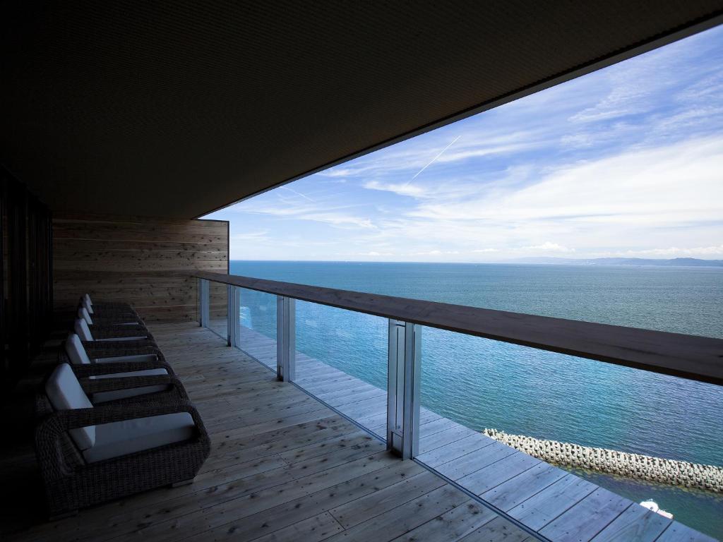 Hotel New Awaji photo 2