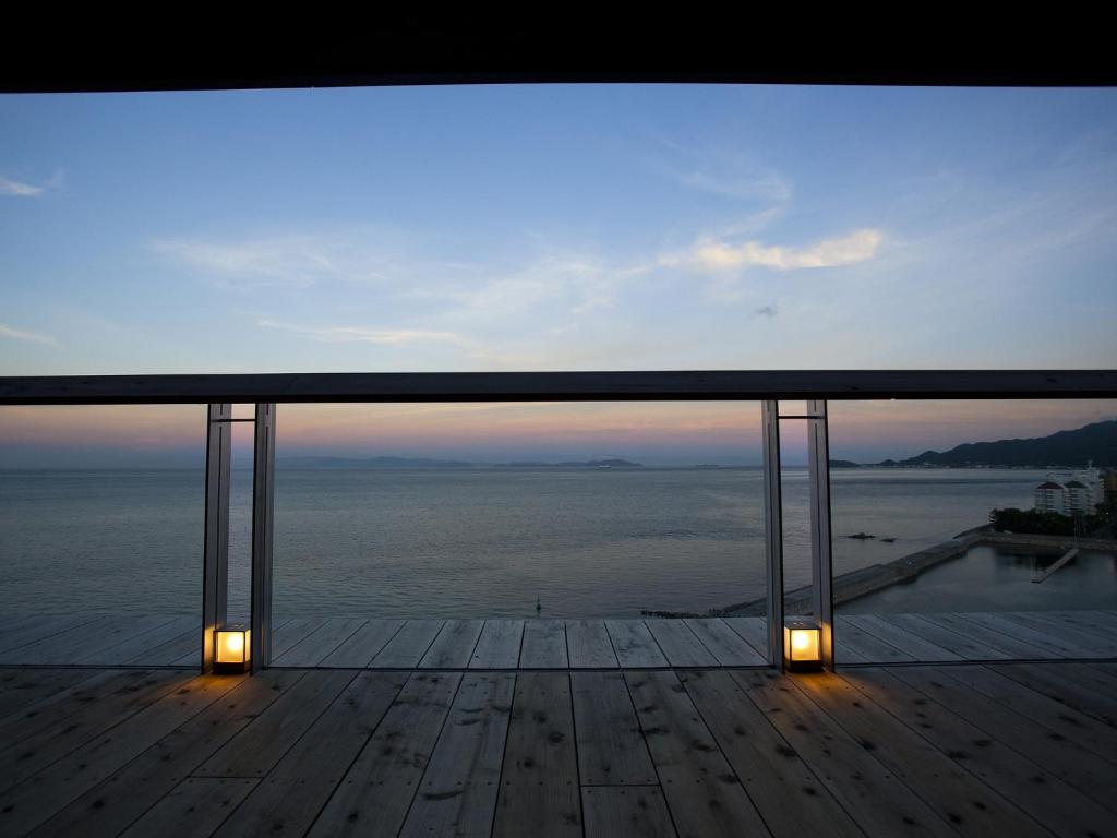 Hotel New Awaji photo 4