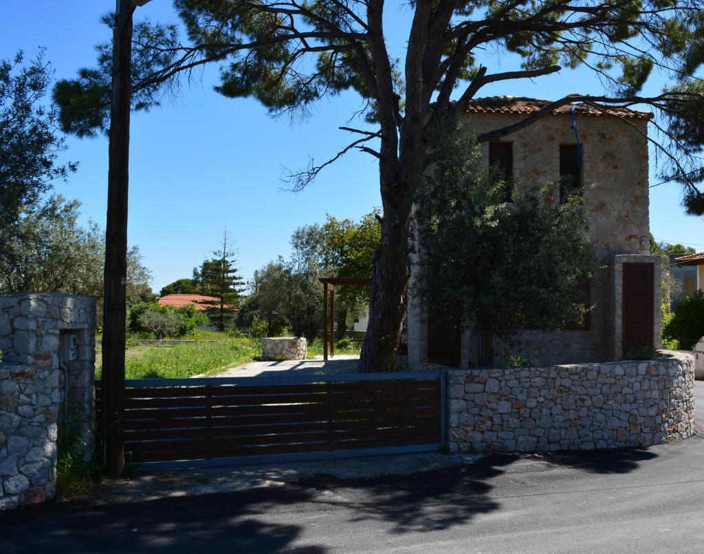Pyrgos Luxury Country Home photo 4