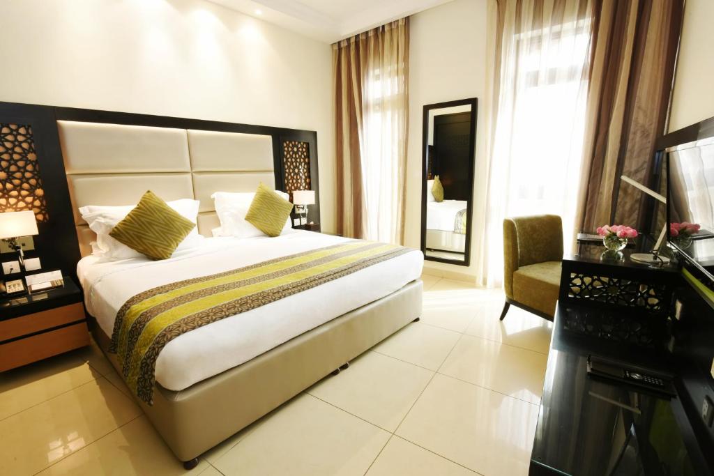 Сьюит (Апартаменты с 2 спальнями и видом на море), Курортный отель Bahi Ajman Palace Hotel