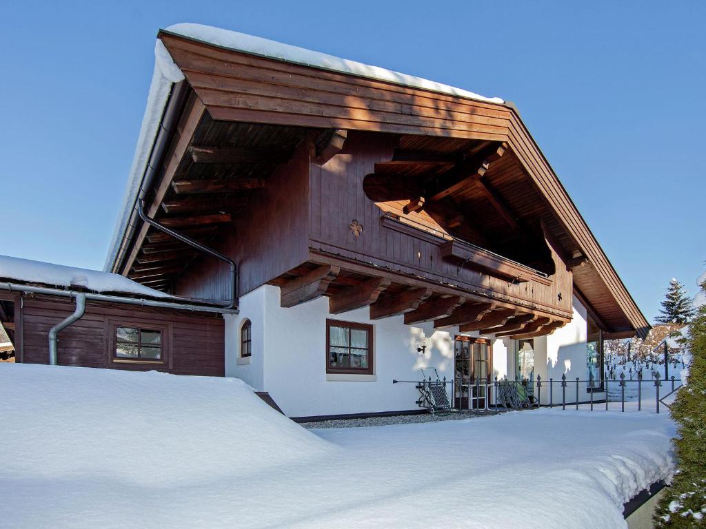 Apartment in Tirol close to the ski slopes photo 1