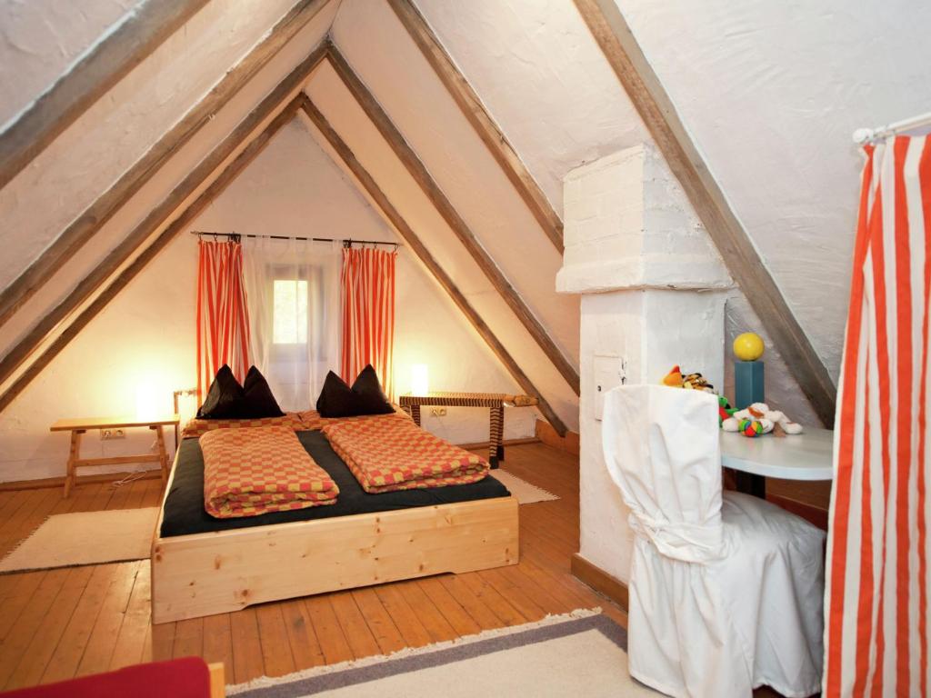 Cosy holiday home with gazebo on the edge of the forest photo 4