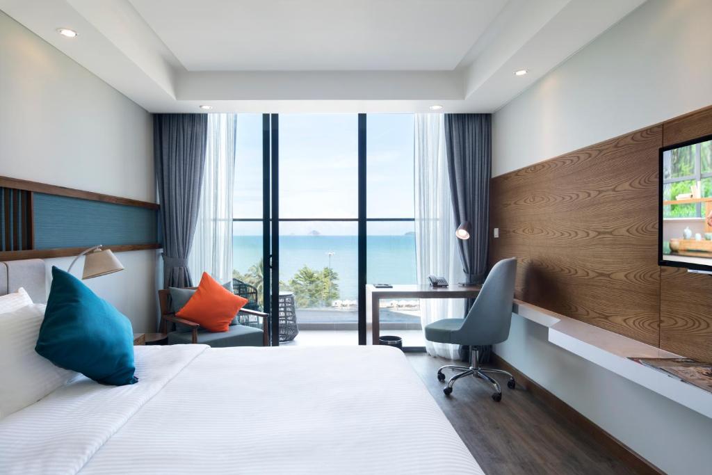 Студио (Представительский номер-студио - Со стороны океана), Citadines Bayfront Nha Trang