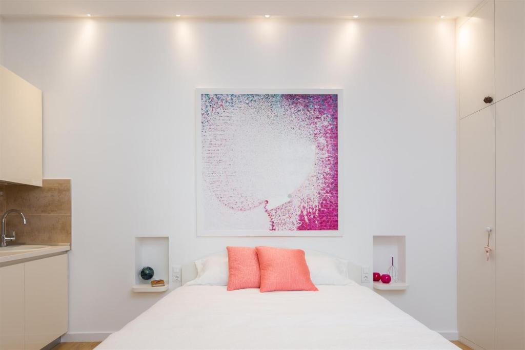 That place studio apartment photo 2