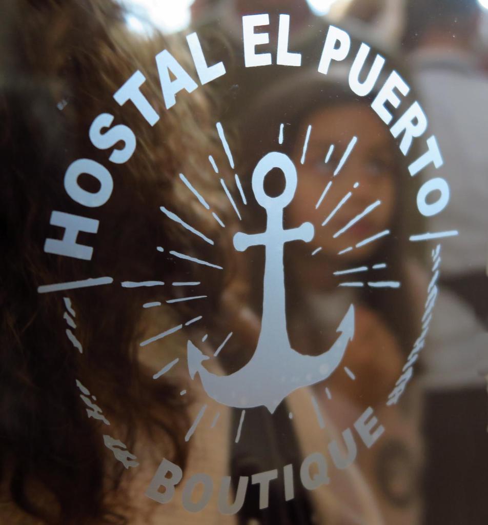 Hostal El Puerto Boutique photo 2