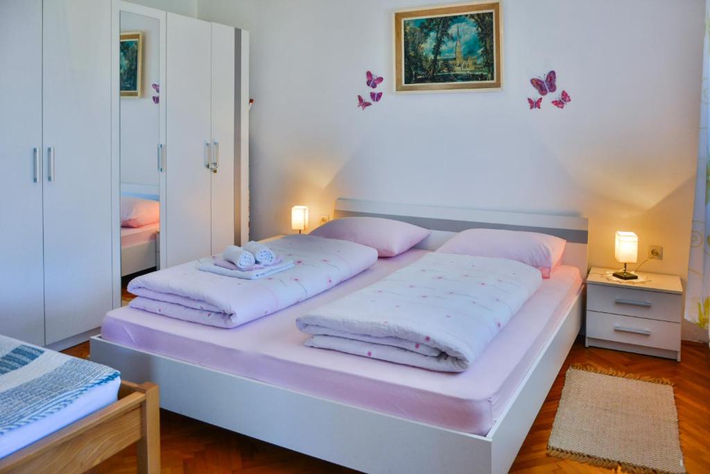 Apartment Skale photo 4