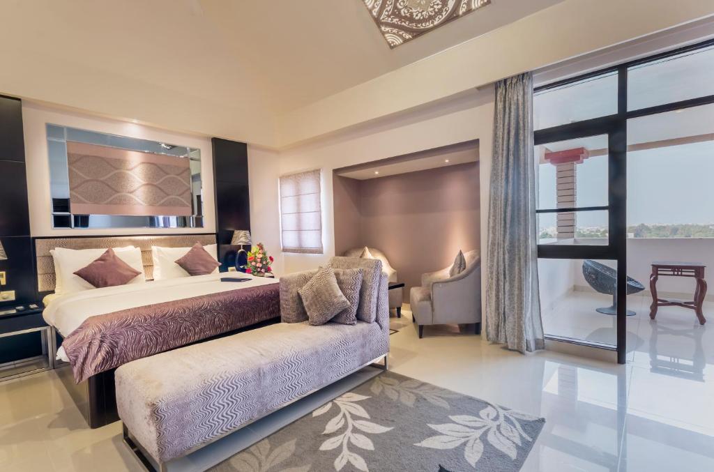 Двухместный (Двухместный номер Делюкс с 1 кроватью), Regenta Resort Bhuj