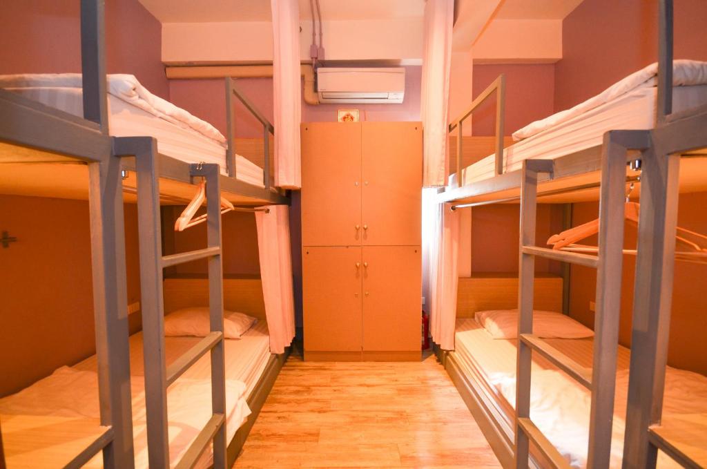 Номер (Кровать в общем номере для женщин с 4 кроватями), Good Day Hostel