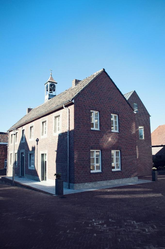 Maison Village photo 2