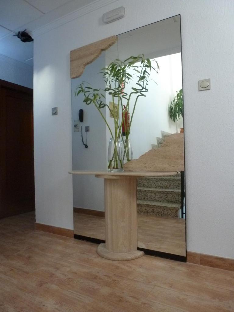 Hostal la Campana photo 2