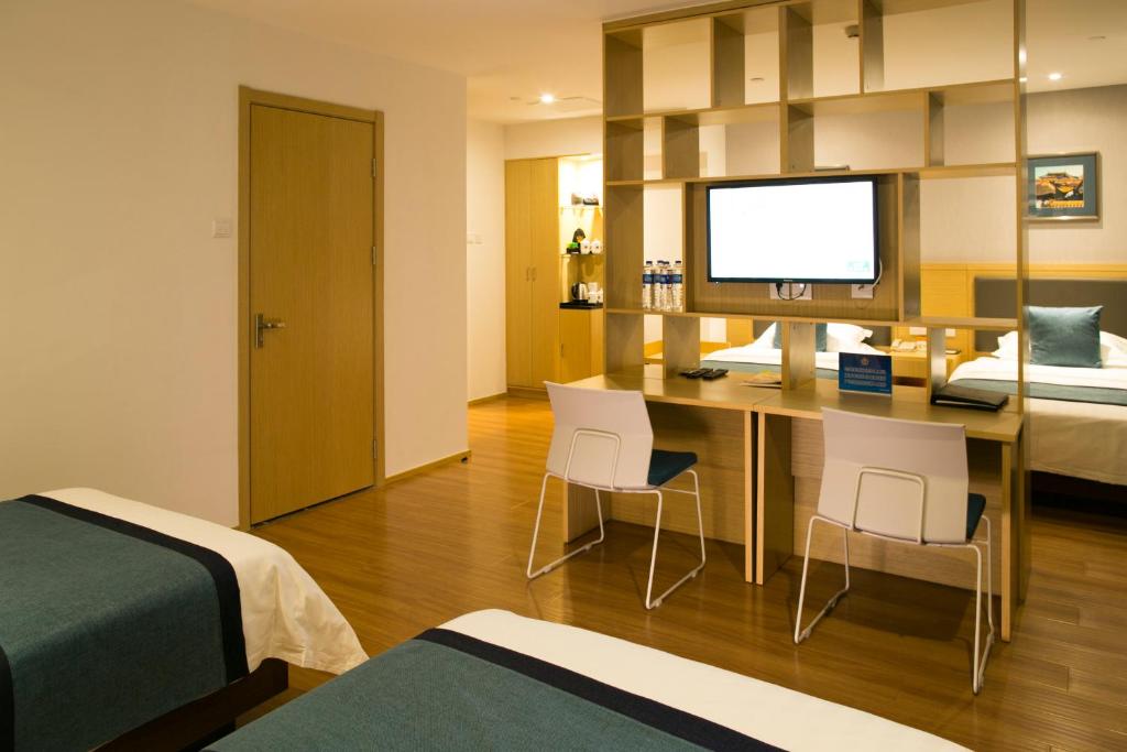 Четырехместный (Семейный номер (для 4 взрослых)), Citytel Inn