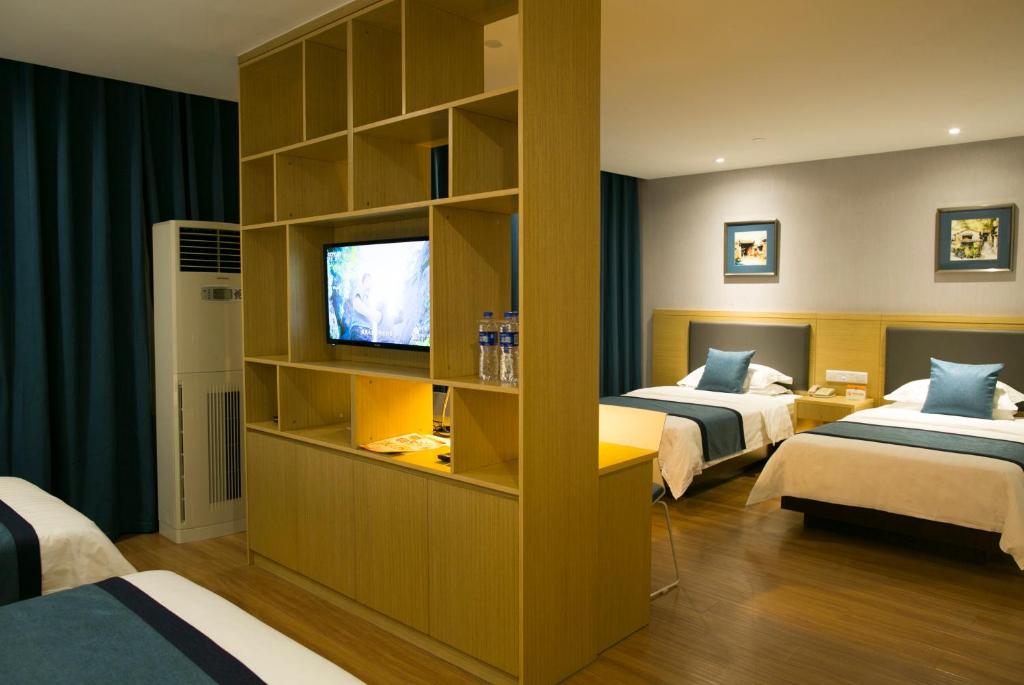 Четырехместный (Семейный номер (для 4 взрослых)), Citytel Inn
