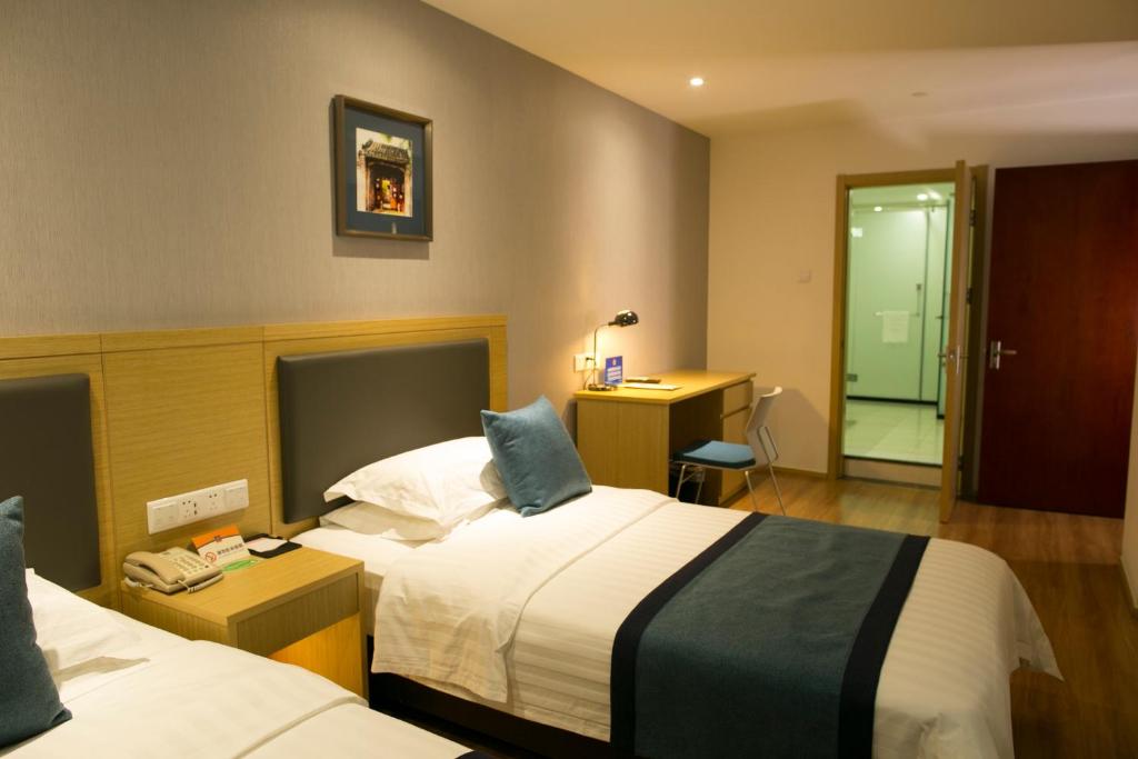 Четырехместный (Семейный номер (для 4 взрослых)), Citytel Inn