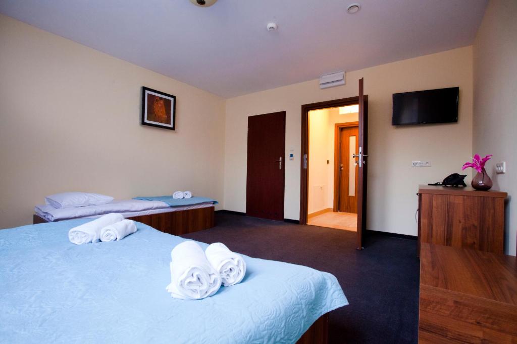 Трехместный (Трехместный номер), Aparthotel W Pałacu