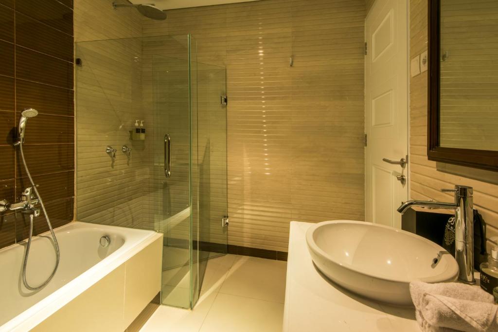 Семейный (Семейный номер с ванной - Sweet), Yan's House Hotel