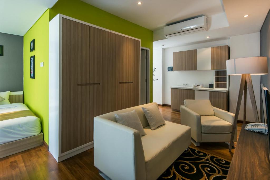 Семейный (Семейный номер с ванной - Sweet), Yan's House Hotel