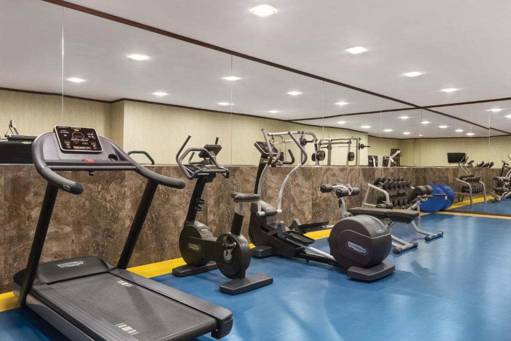 Days Hotel By Wyndham Baku photo 3
