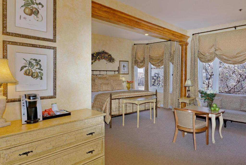 Hotel Sausalito image