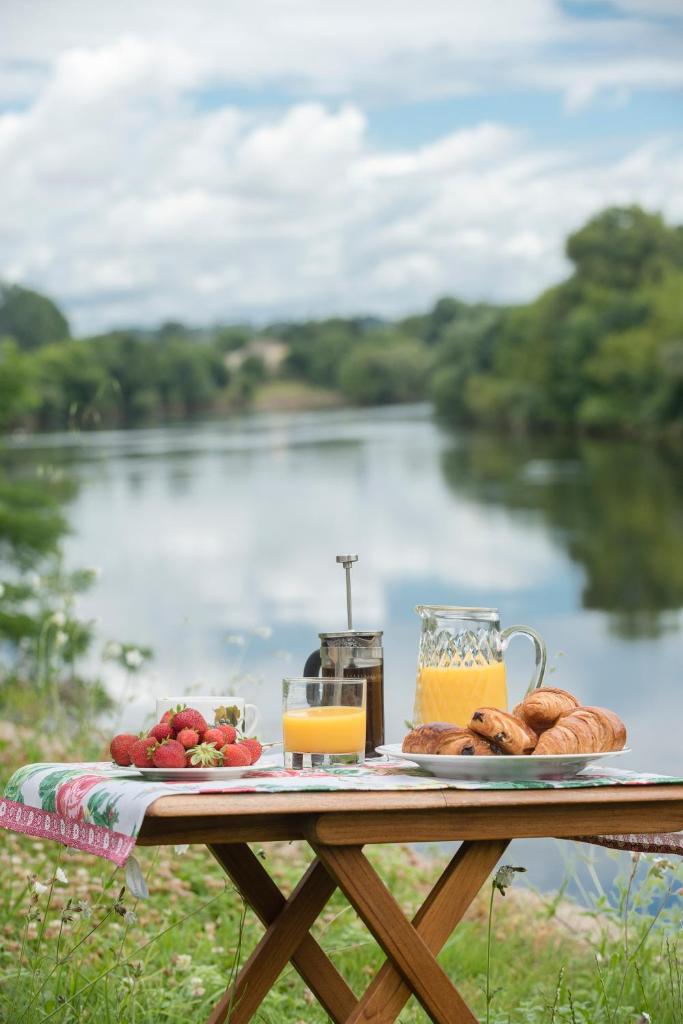 Le Manoir de la Riviere photo 3
