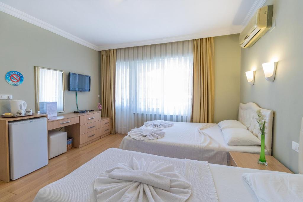 Hotel Dost photo 2