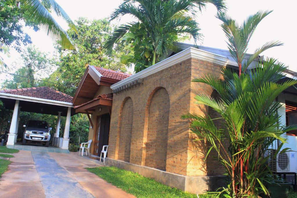 Трехместный (Улучшенный трехместный номер), Villa Shade