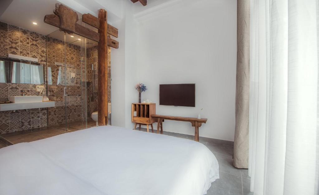 Двухместный (Стандартный номер «90°» с кроватью размера «queen-size»), Qilou Huanke Boutique Hotel
