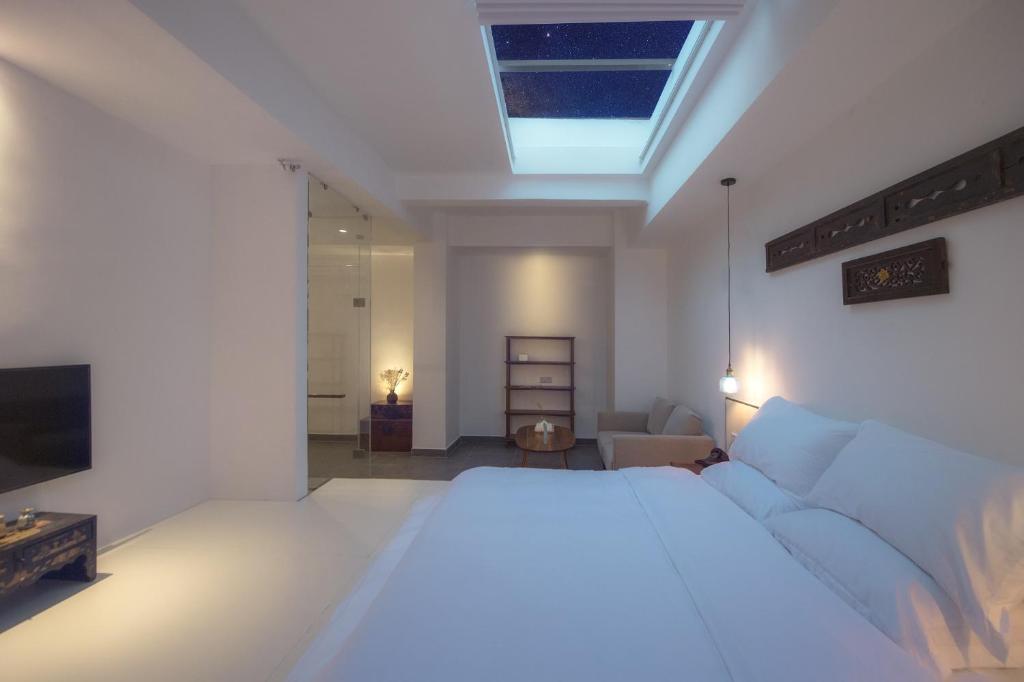 Двухместный (Номер Делюкс «180°» с кроватью размера «queen-size»), Qilou Huanke Boutique Hotel
