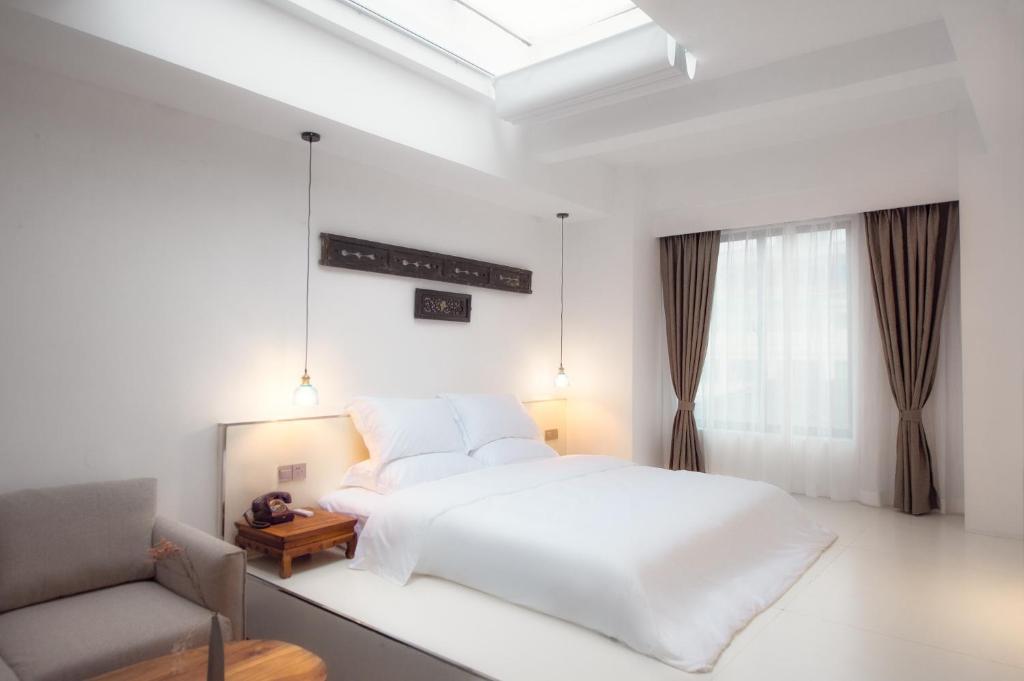 Двухместный (Номер Делюкс «180°» с кроватью размера «queen-size»), Qilou Huanke Boutique Hotel